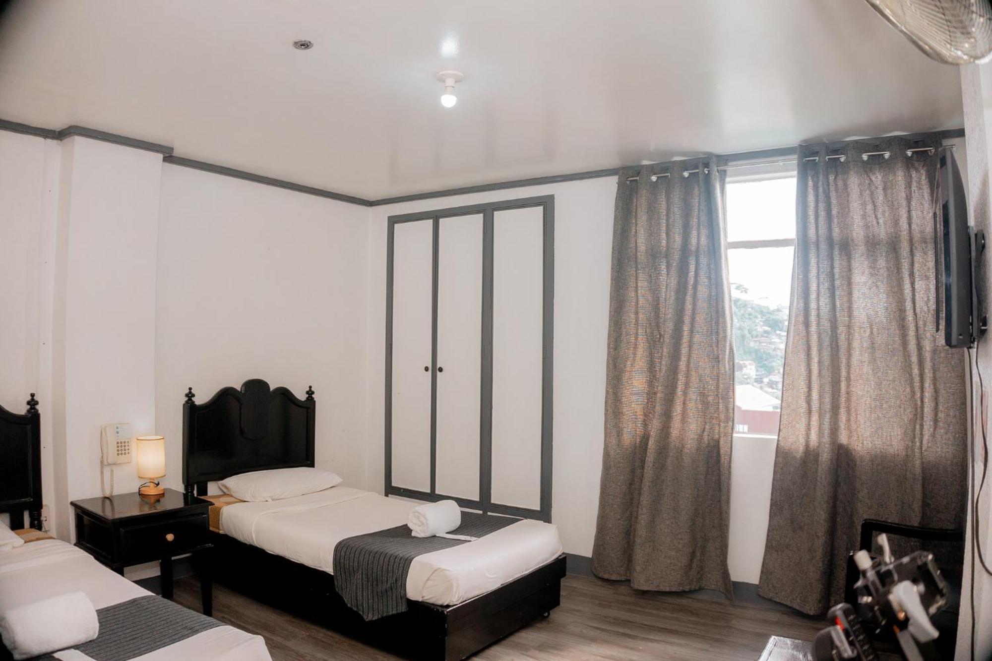 Mount Crest Hotel Baguio City Exteriör bild